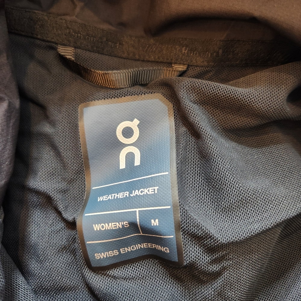 On Cloud Running Weather Jacket Blue & Black Womens Medium - Picture 5 of 7